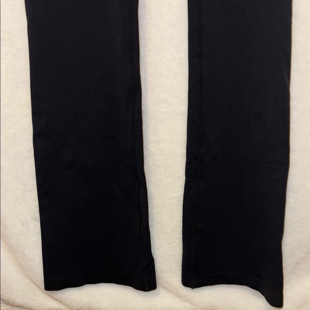 Classic Black Women's Leggings - Picture 5 of 6
